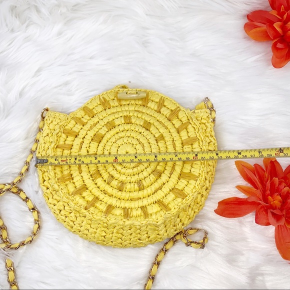 Cute inc daffodil yellow round straw crossbody bag - Picture 8 of 11